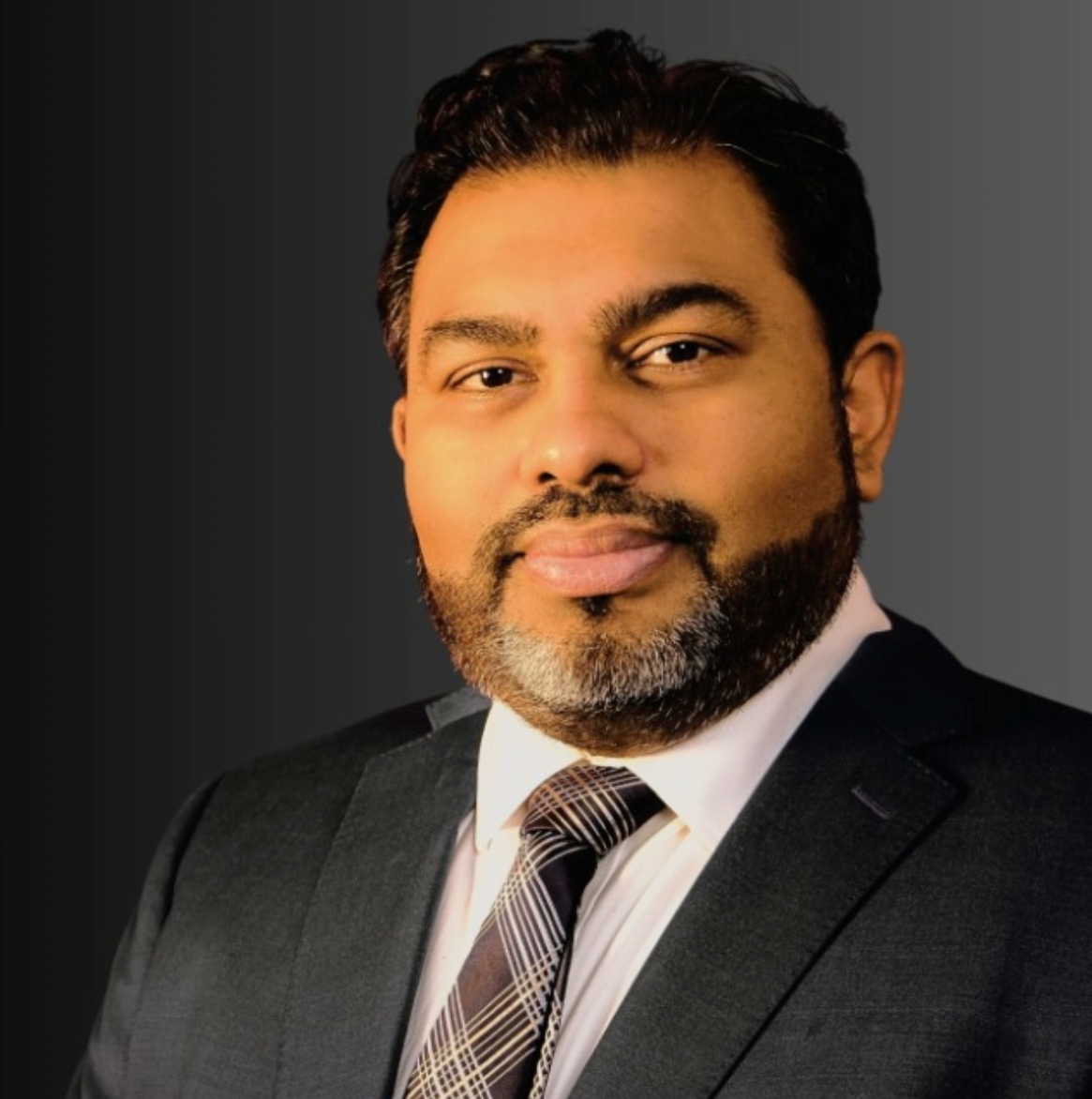 Mr. Mansoor Qureshi Mansoor Qureshi (CEO)